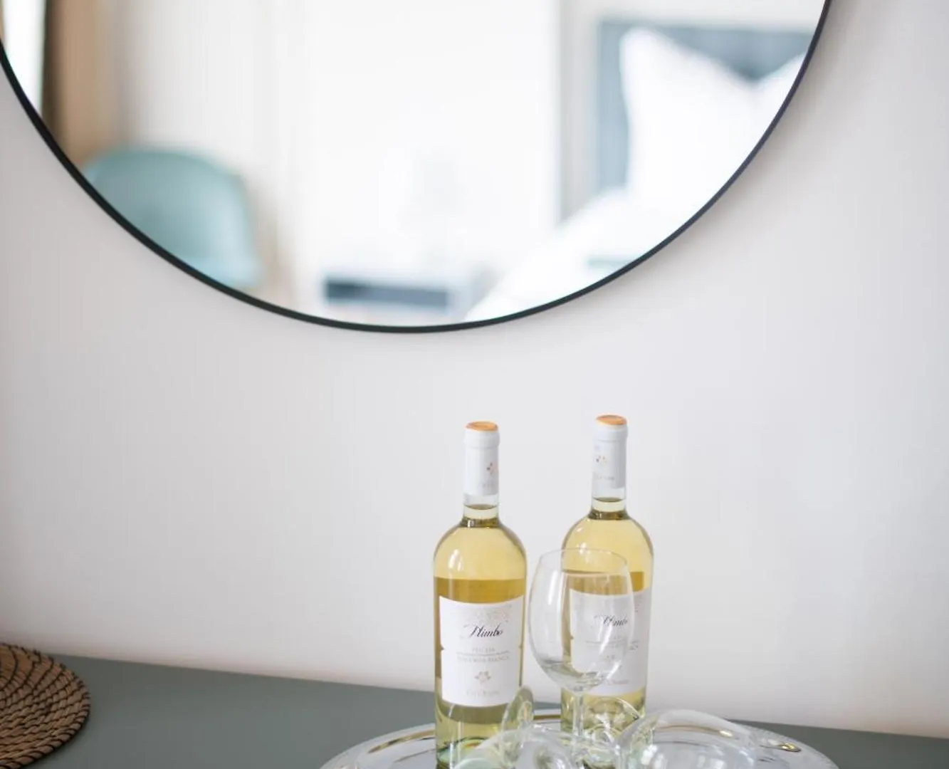 Kaiser 02 By Rockchair Apartments L Superhost Status L 3 Bedrooms Boxspringbeds 2 Bathrooms L Cozy Family & Business Flair 155 Sqm 3 Balcony 2Nd Floor Elevator Up To 10 Guests Welcomes You! Berlin